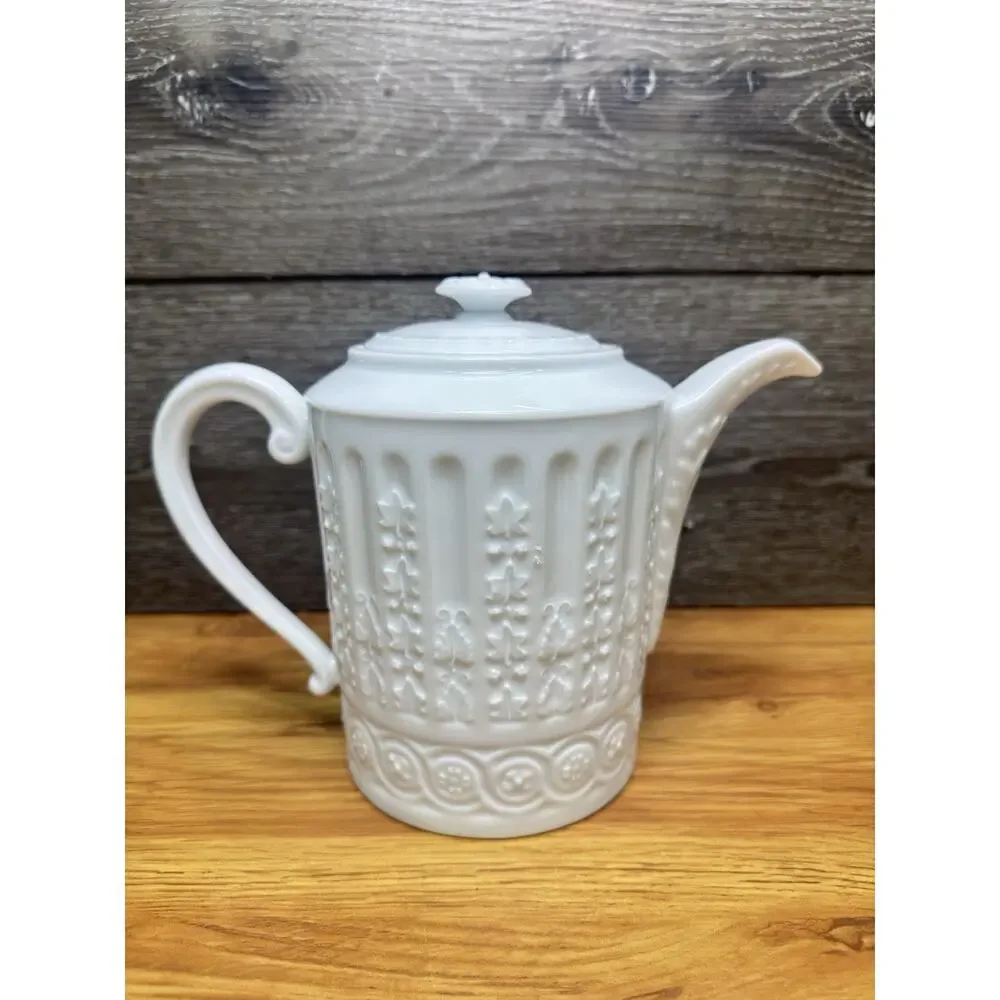 Bernardaud France Louvre 4 Cup White Porcelain Coffee Tea Pot 7” Tall